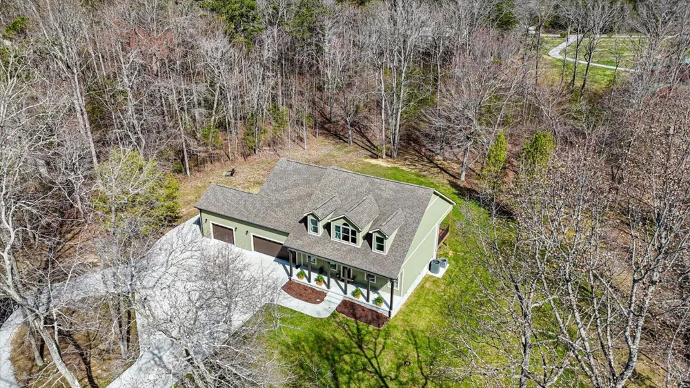 141 Suter Road Gruetli Laager, TN 37339