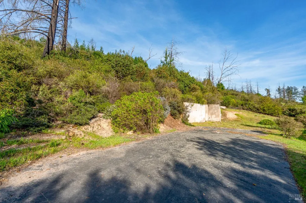 2340 Lawndale Road Kenwood, CA 95452