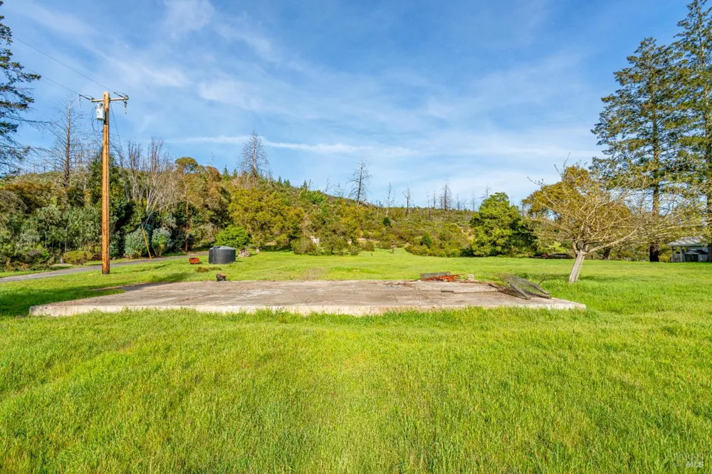 2340 Lawndale Road Kenwood, CA 95452