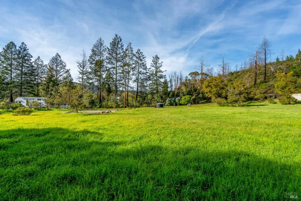 2340 Lawndale Road Kenwood, CA 95452