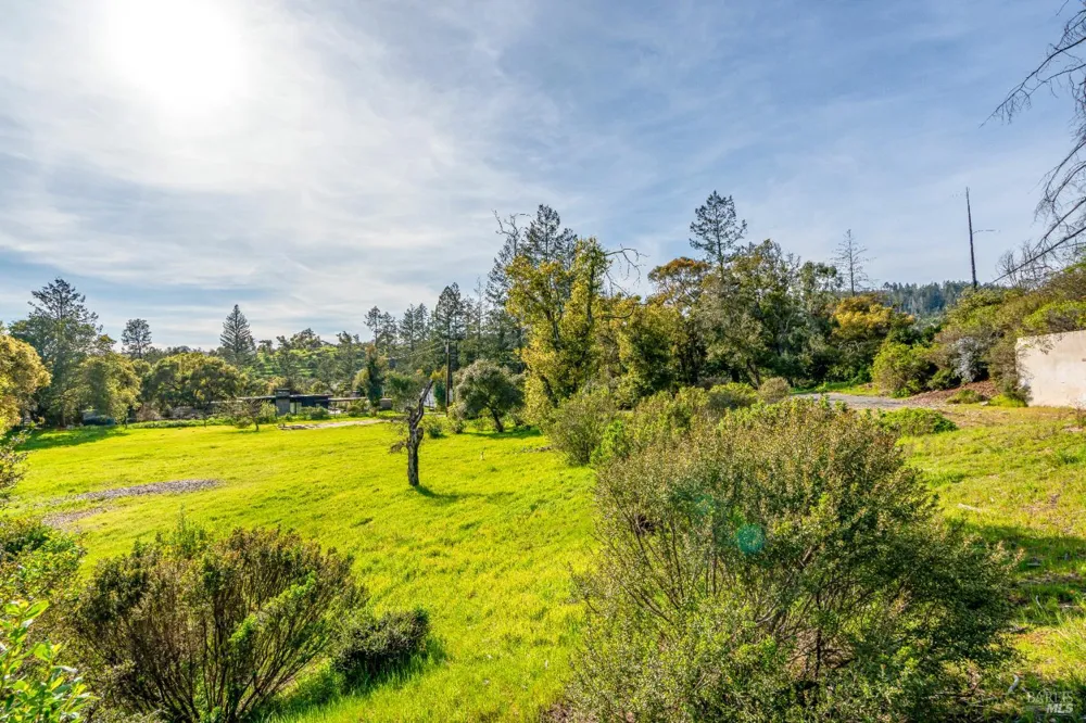 2340 Lawndale Road Kenwood, CA 95452