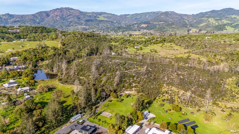 2340 Lawndale Road Kenwood, CA 95452