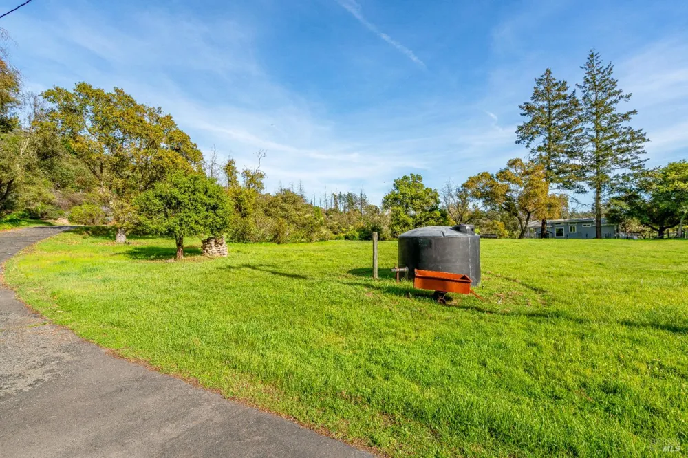 2340 Lawndale Road Kenwood, CA 95452