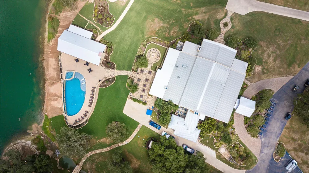 31 Mallard Lane Columbus, TX 78934