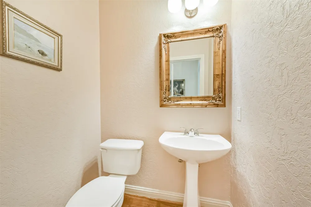 5346 Navarro Street Houston, TX 77056