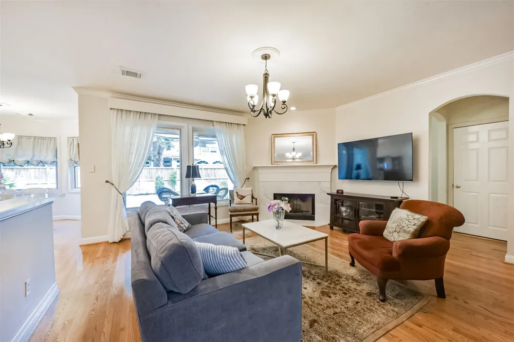 5346 Navarro Street Houston, TX 77056
