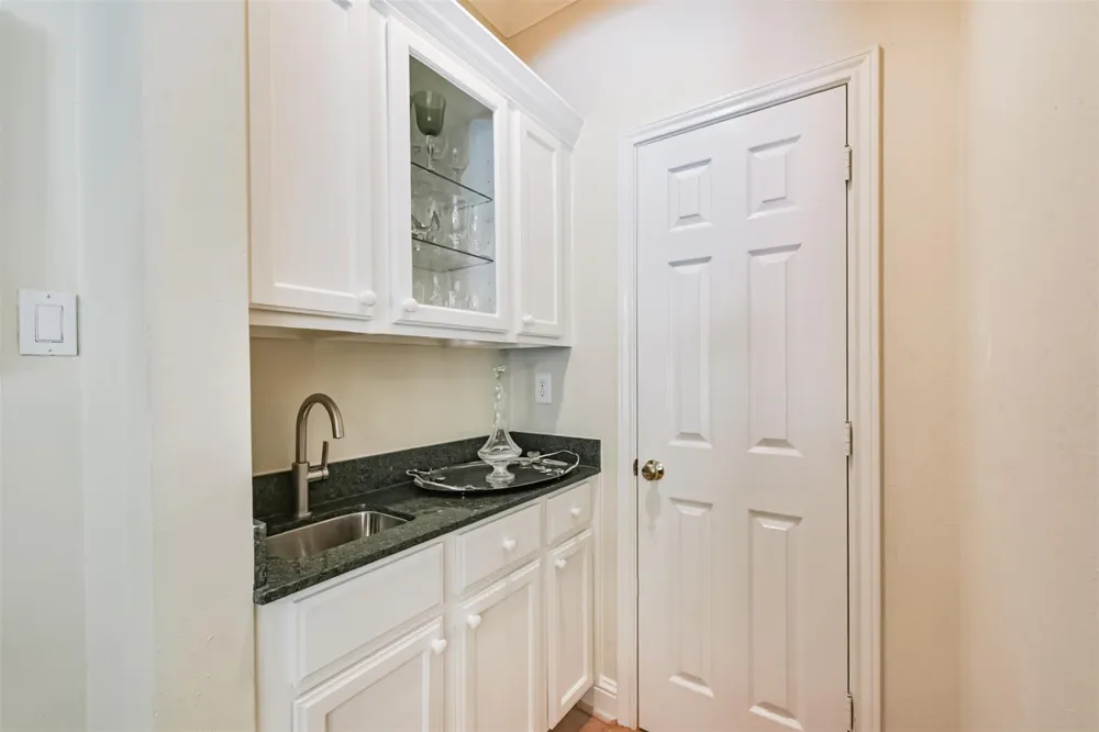 5346 Navarro Street Houston, TX 77056