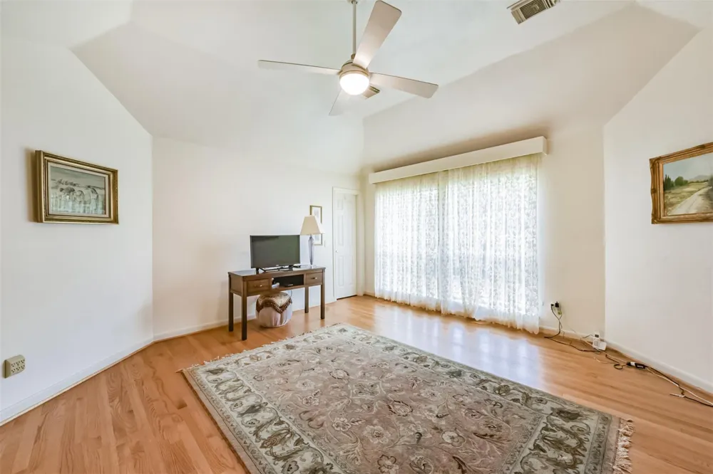 5346 Navarro Street Houston, TX 77056