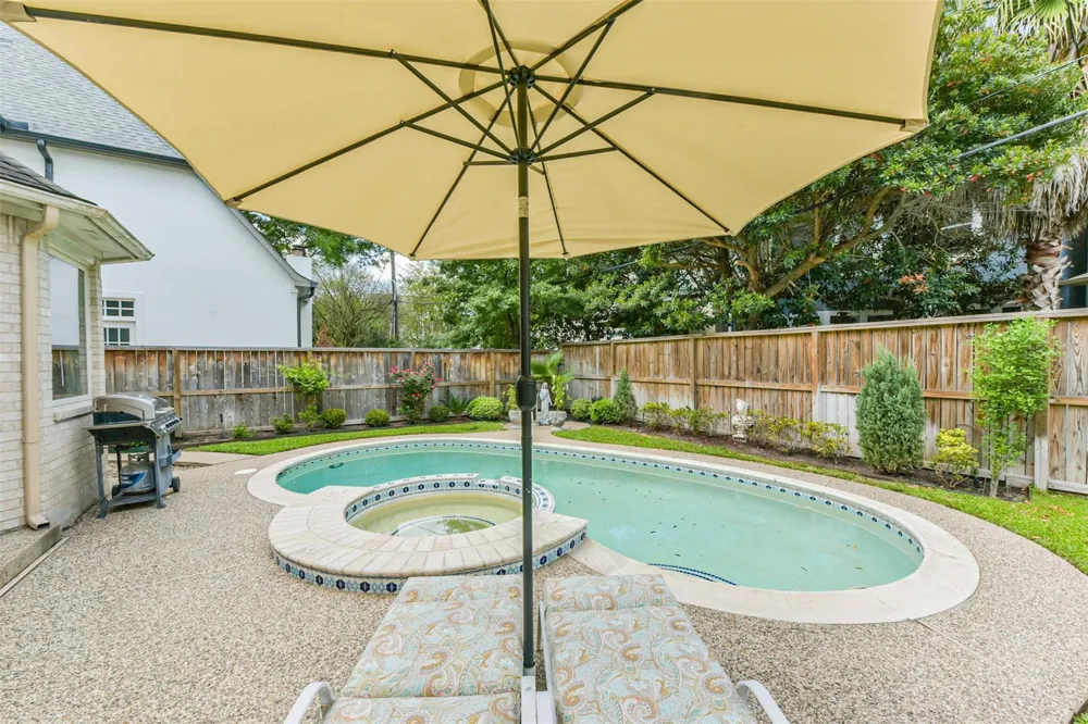 5346 Navarro Street Houston, TX 77056