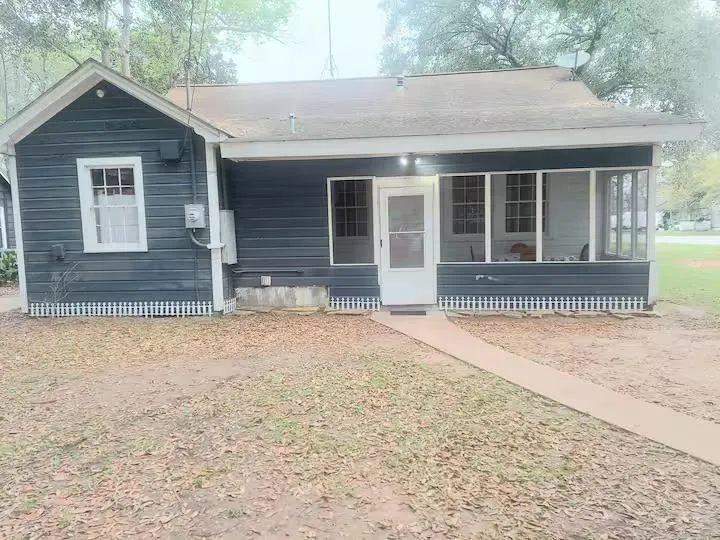 2824 5th Street Bay City, TX 77414