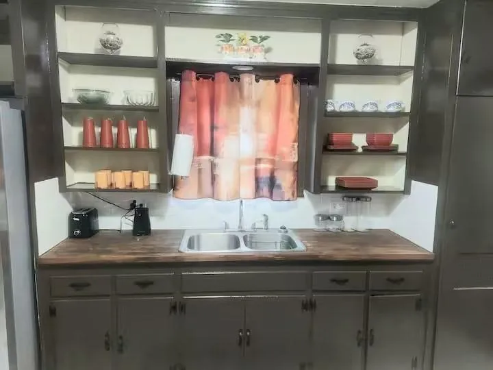 2824 5th Street Bay City, TX 77414