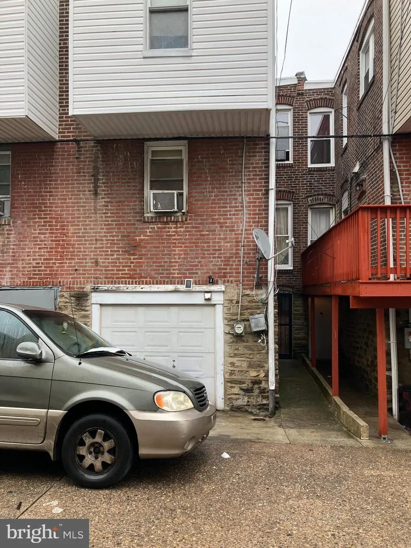 5606 10TH STREET Philadelphia, PA 19141