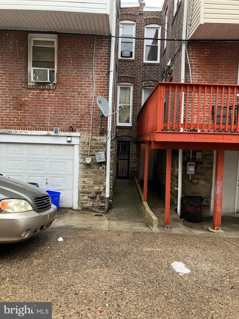 5606 10TH STREET Philadelphia, PA 19141