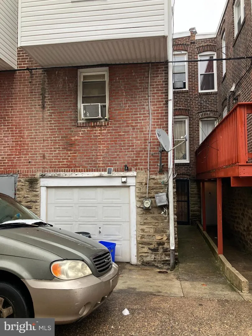 5606 10TH STREET Philadelphia, PA 19141