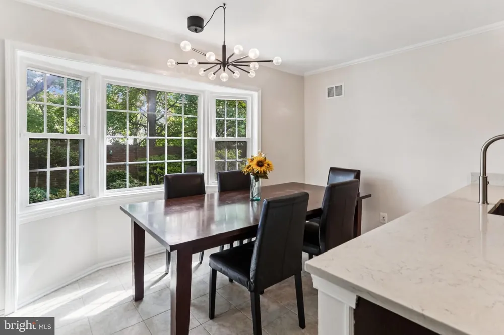 10233 GAINSBOROUGH Potomac, MD 20854