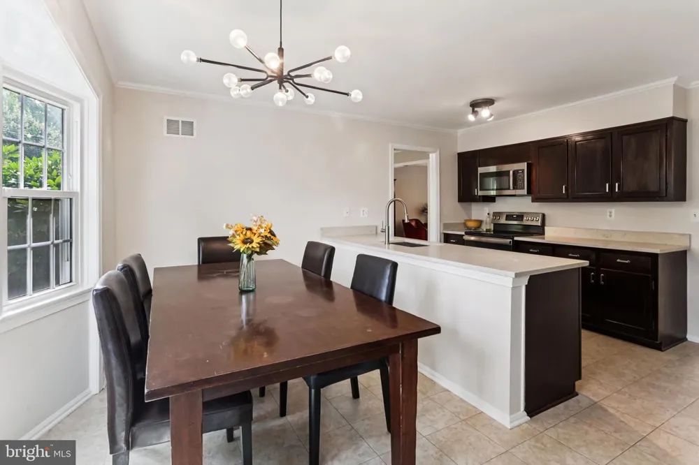 10233 GAINSBOROUGH Potomac, MD 20854