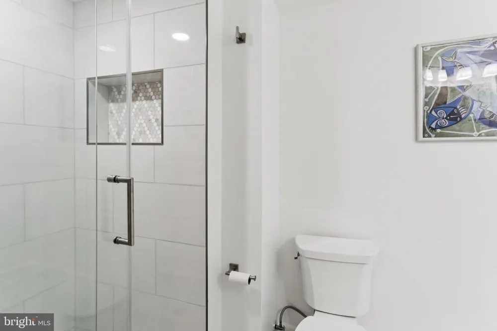 10233 GAINSBOROUGH Potomac, MD 20854