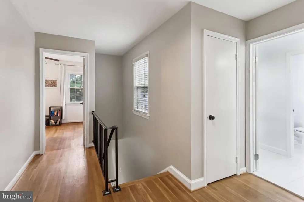 10233 GAINSBOROUGH Potomac, MD 20854