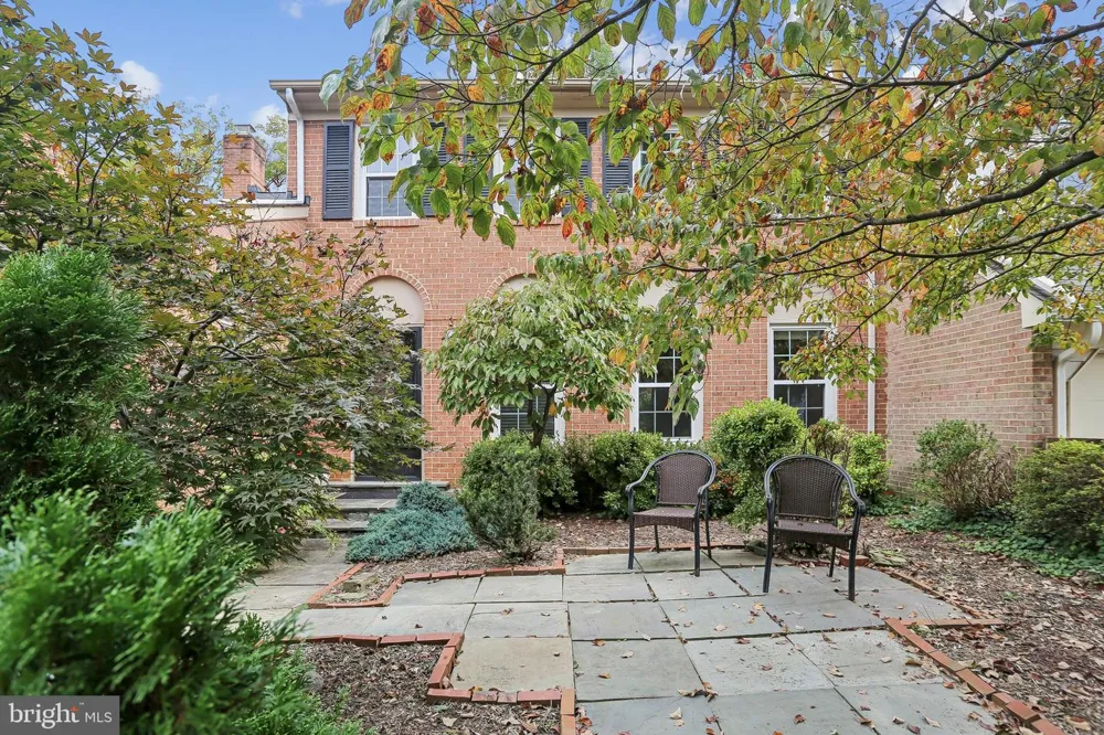 10233 GAINSBOROUGH Potomac, MD 20854