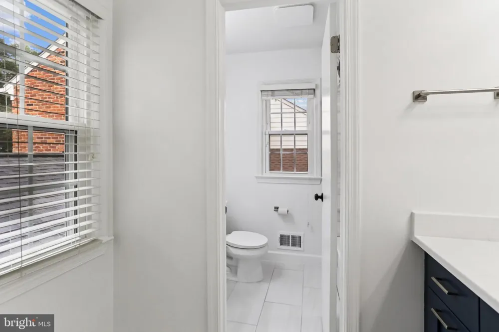 10233 GAINSBOROUGH Potomac, MD 20854