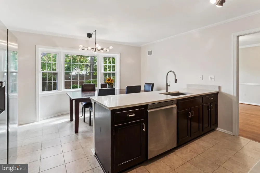 10233 GAINSBOROUGH Potomac, MD 20854