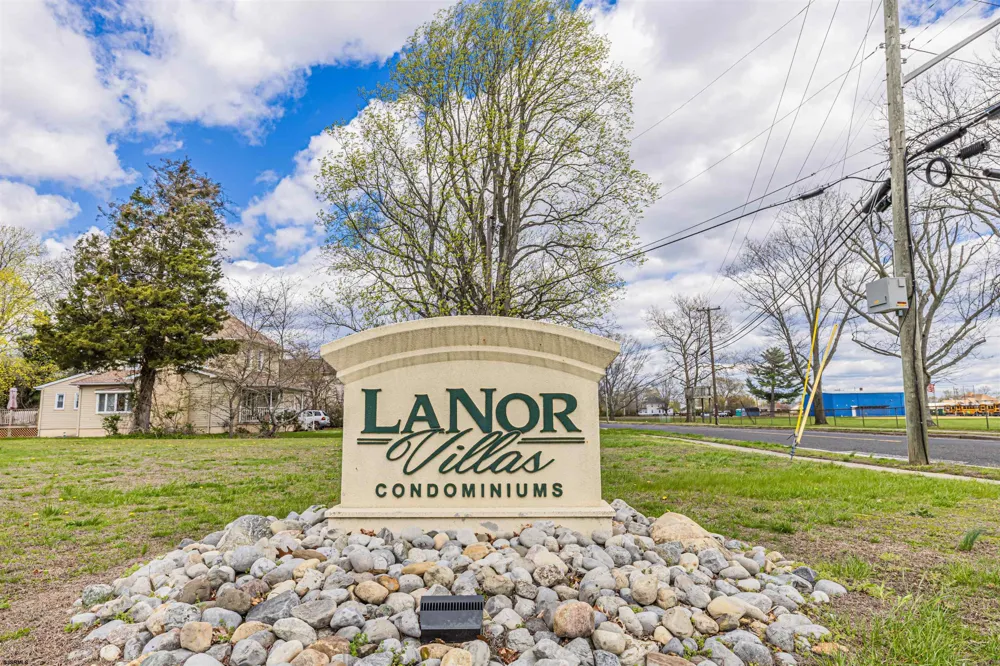 40 Toni Lynn Ct Hammonton, NJ 08037