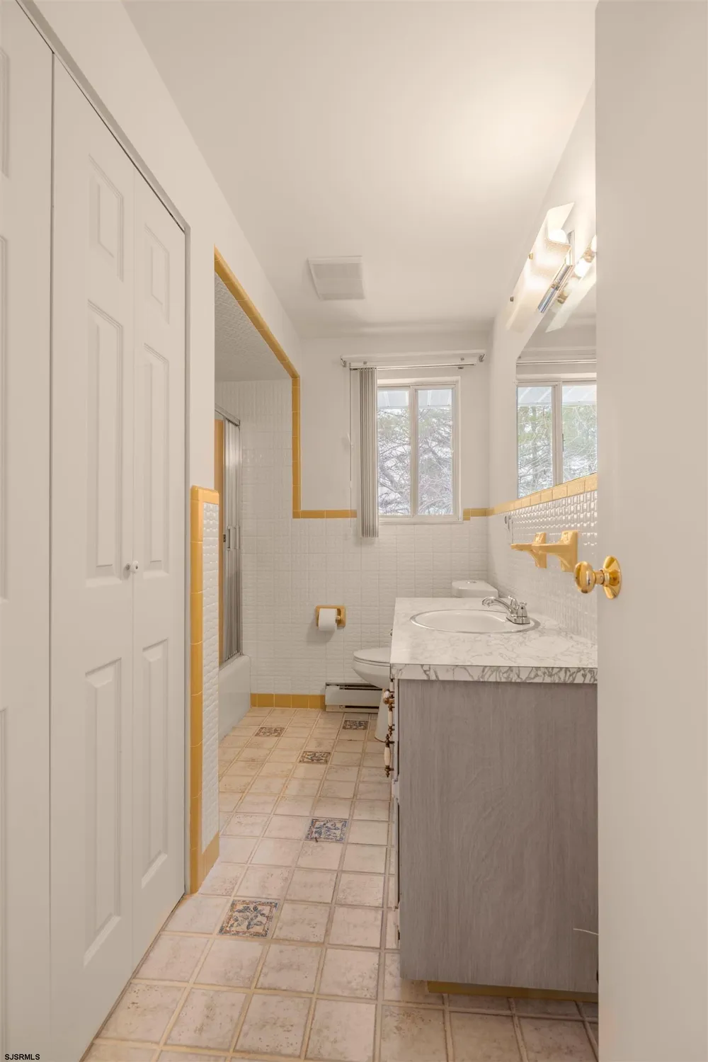 40 Toni Lynn Ct Hammonton, NJ 08037