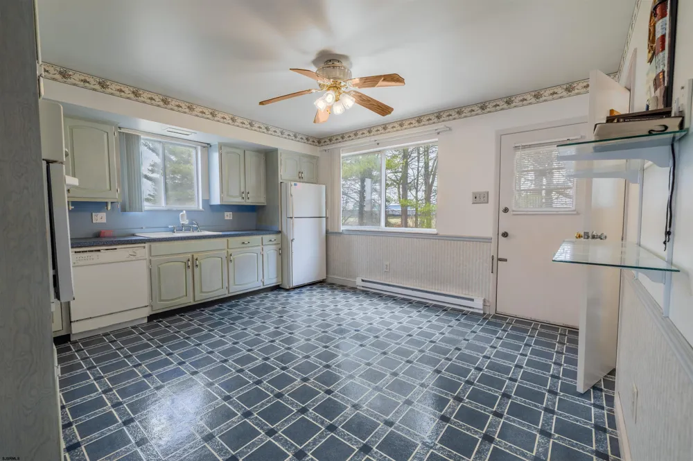 40 Toni Lynn Ct Hammonton, NJ 08037
