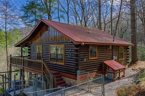 216 Pig Trail