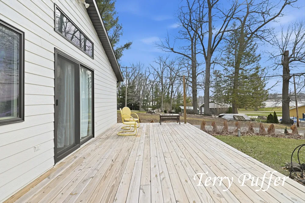 1559 Glenwood Avenue Muskegon, MI 49445