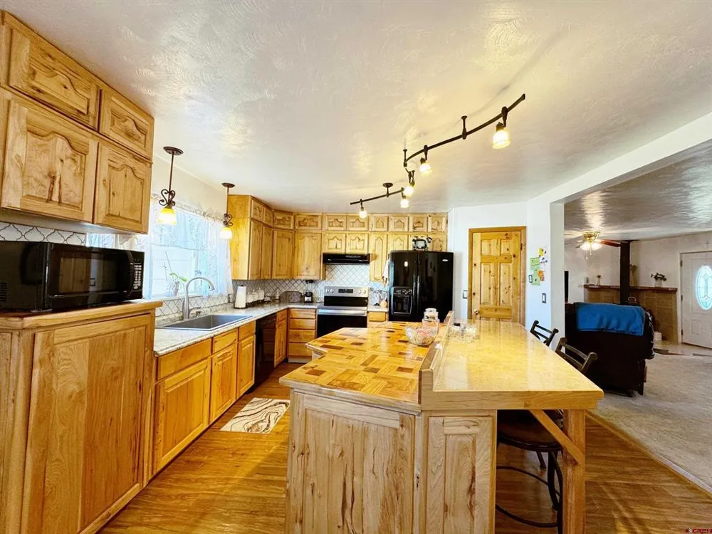 5760 Highway 348 Olathe, CO 81425