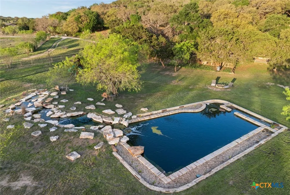 18405 Angel Valley Drive Leander, TX 78641
