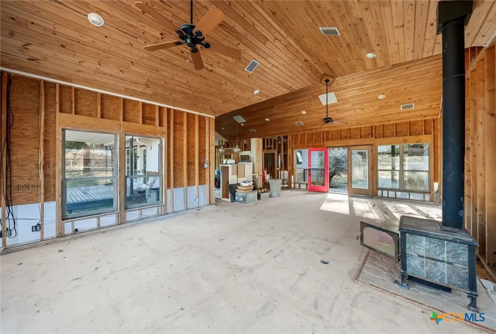 18405 Angel Valley Drive Leander, TX 78641