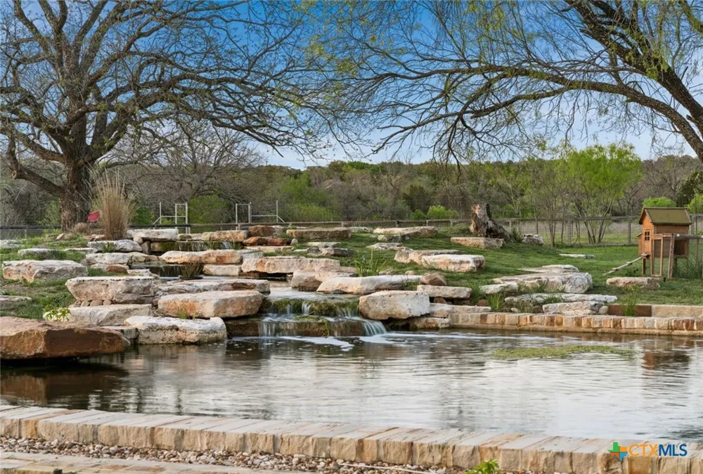 18405 Angel Valley Drive Leander, TX 78641