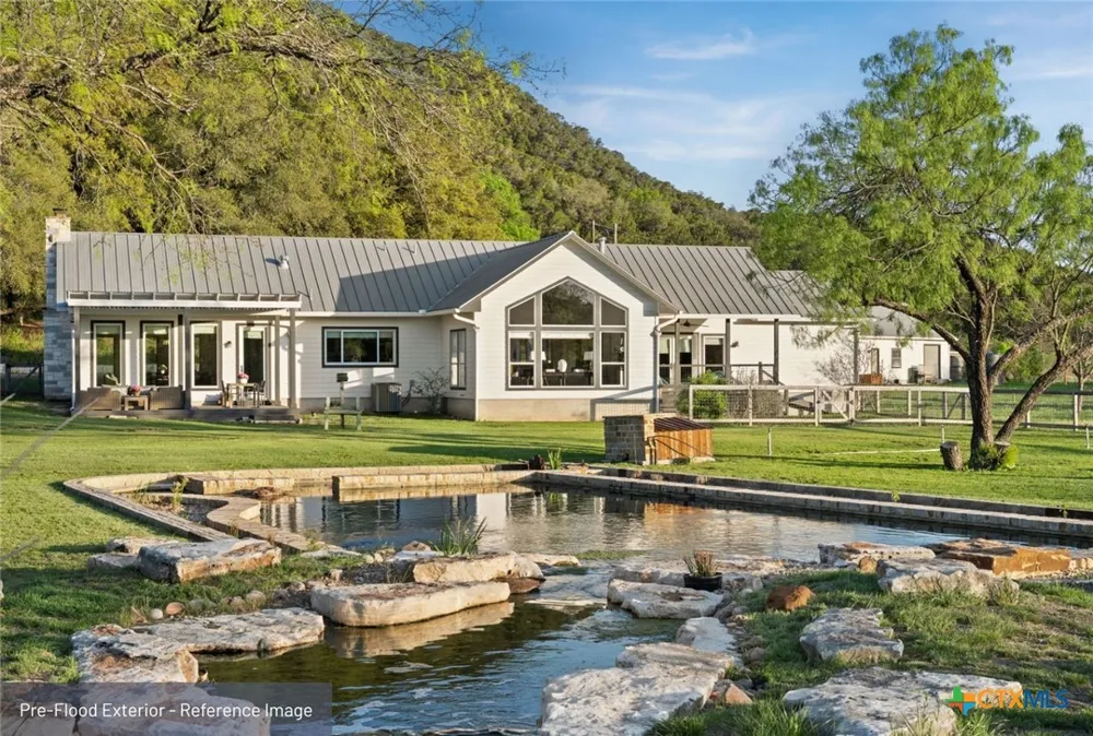 18405 Angel Valley Drive Leander, TX 78641