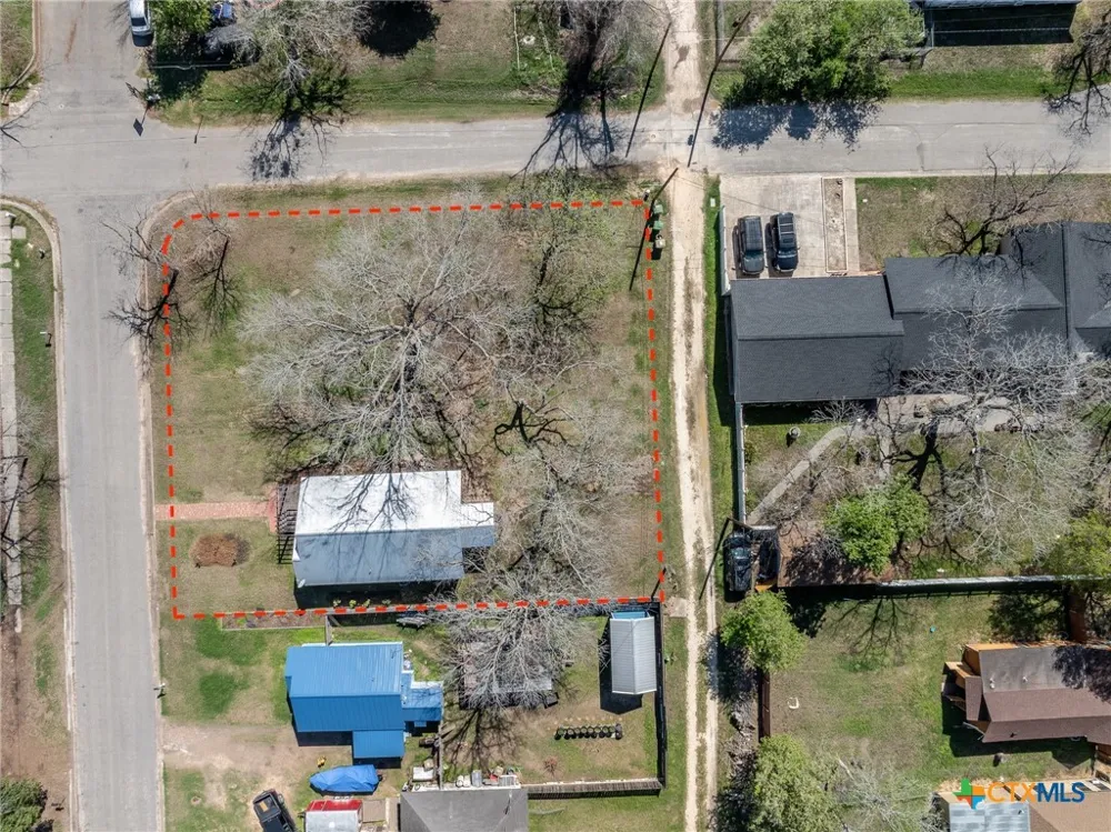 403 W French Street Cuero, TX 77954