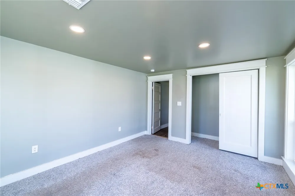 403 W French Street Cuero, TX 77954