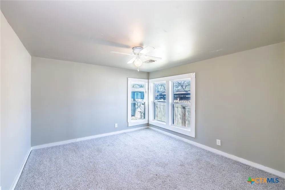 403 W French Street Cuero, TX 77954