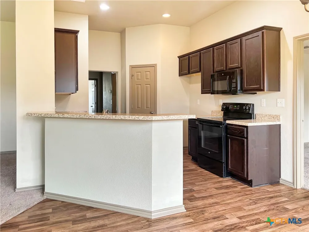 1311 Fern Court Gonzales, TX 78629
