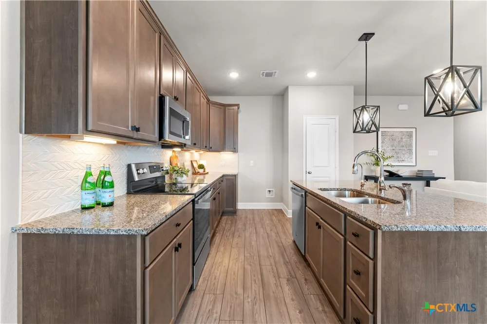 5725 Redfish Court Belton, TX 76513