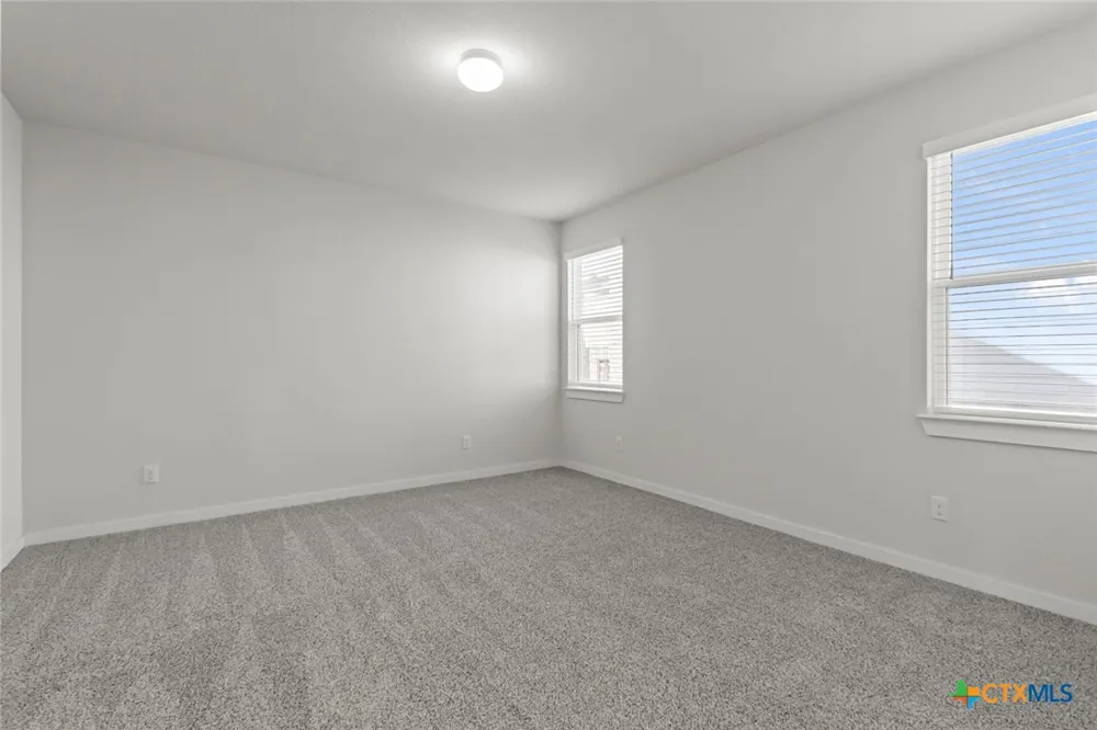 4837 Park Glen Marion, TX 78124