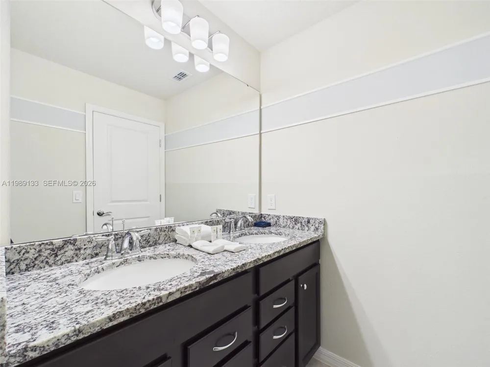 3806 LANA AVENUE Davenport, FL 33897