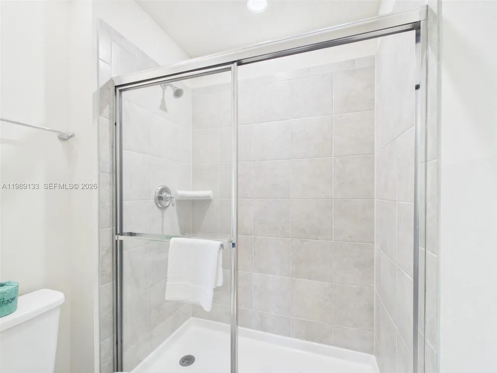3806 LANA AVENUE Davenport, FL 33897