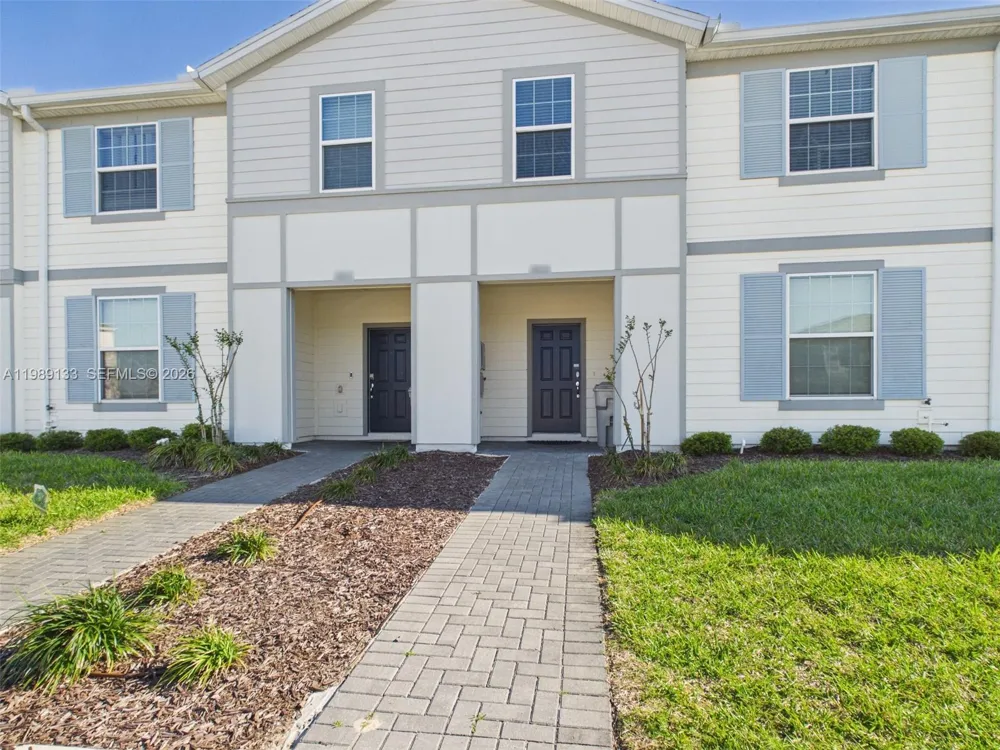 3806 LANA AVENUE Davenport, FL 33897