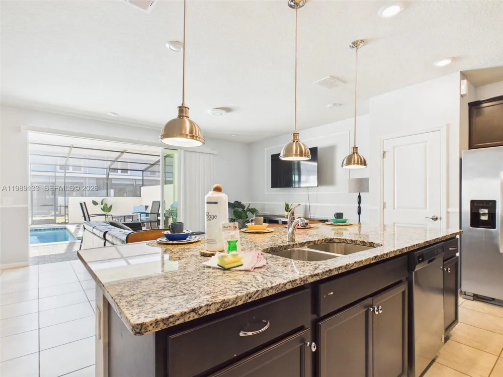 3806 LANA AVENUE Davenport, FL 33897