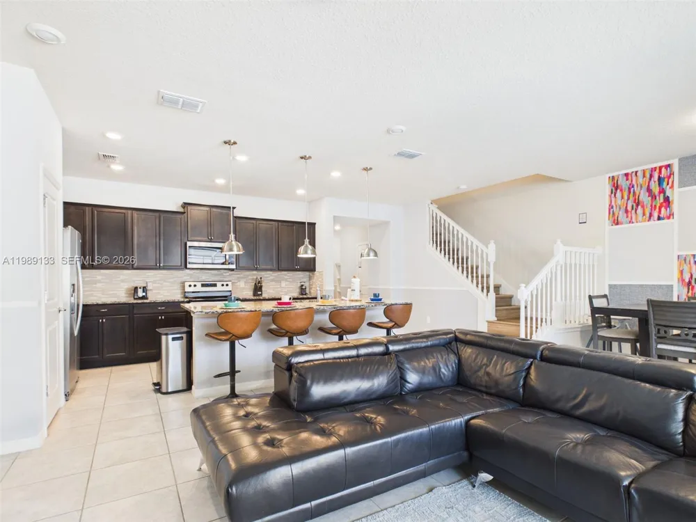 3806 LANA AVENUE Davenport, FL 33897