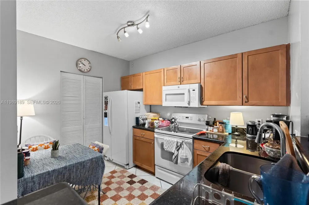 19655 E Country Club Dr #6108 Aventura, FL 33180