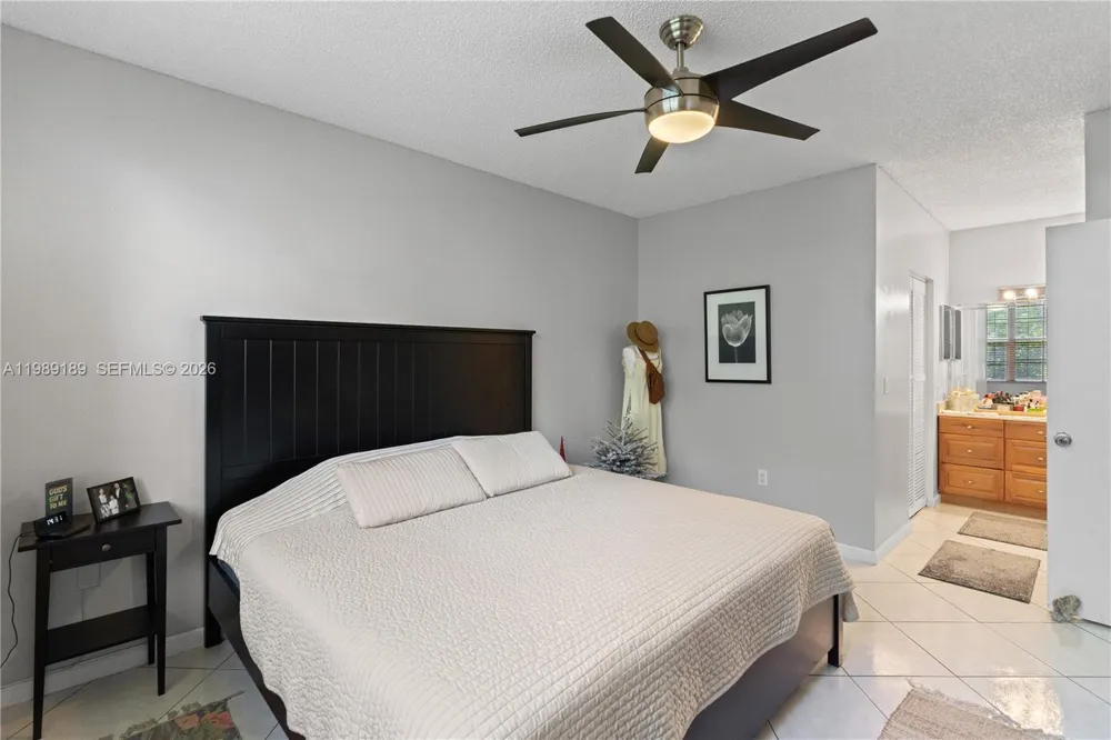 19655 E Country Club Dr #6108 Aventura, FL 33180