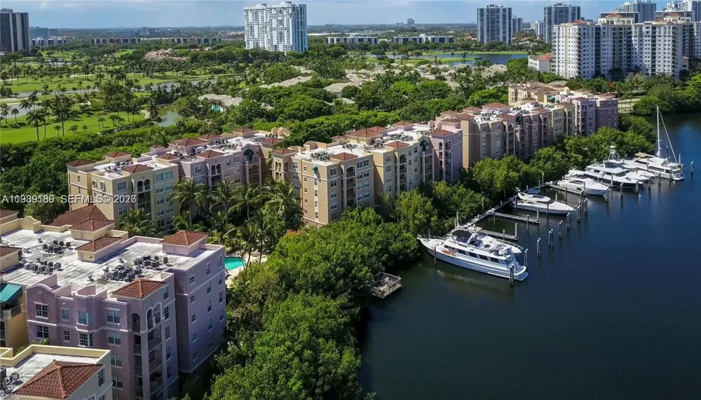 19655 E Country Club Dr #6108 Aventura, FL 33180