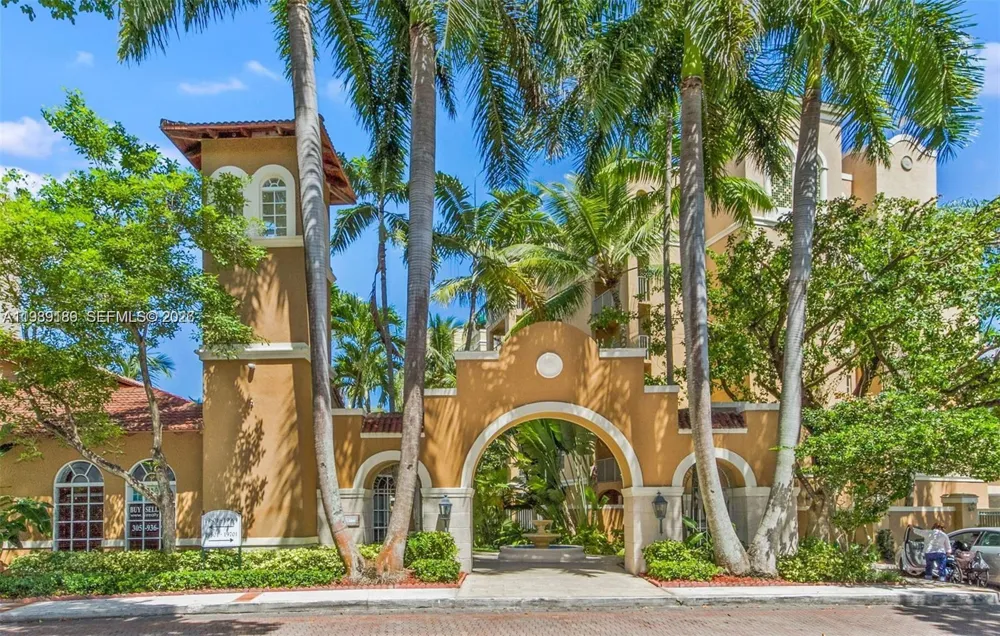 19655 E Country Club Dr #6108 Aventura, FL 33180